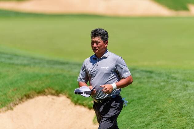 22 April 2016: K.J. Choi during the second round of the Valero Texas Open at the TPC San Antonio Oaks Course in San Antonio, TX. (Photo by Daniel Dunn Icon Sportswire) GOLF: APR 22 PGA Golf Herren - Valero Texas Open - Second Round Icon16042211 EDITORIAL USE ONLY