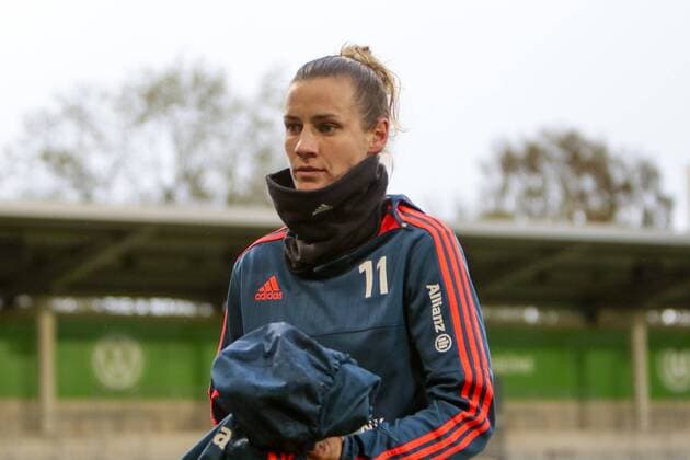 Fußball, UWCL, Abschlusstraining 1. FFC Frankfurt; Simone Laudehr (Frankfurt, 11) Porträt, Portrait, Einzelbild. xtgx