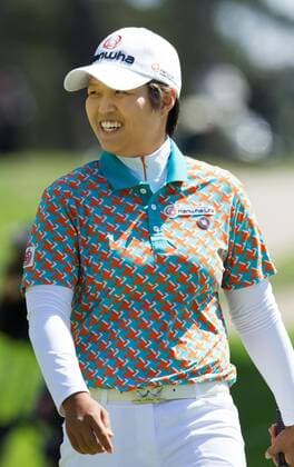 Golf: Nomura keeps 3-stroke lead at Swinging Skirts Classic Japan s Harukyo Nomura smiles on the 5th hole in the third round of the Swinging Skirts LPGA Golf Damen Classic at the Lake Merced Golf Club in Daly City, California, on April 23, 2016. Nomura shot a 1-under 71 to preserve her three-stroke lead heading into the final round, as she looks to claim her second career win on the tour. 