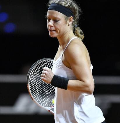 Laura SIEGEMUND (GER) Jubel jubelt über gewonnenen Punkt Finale Tennis Damen 24.04.2016 Porsche Tennis Grand Prix GP Stuttgart 2016 Porsche-Arena 16.04.-24.04.2016 Porsche Tennis Grand Prix Stuttgart 2016