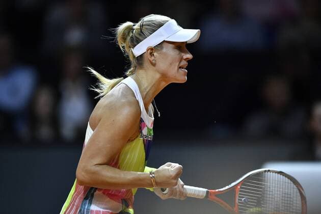 Angelique KERBER (GER) Jubel jubelt über gewonnenen Punkt Finale Tennis Damen 24.04.2016 Porsche Tennis Grand Prix GP Stuttgart 2016 Porsche-Arena 16.04.-24.04.2016 Porsche Tennis Grand Prix Stuttgart 2016