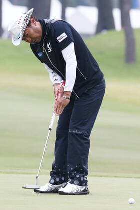 Shingo Katayama, APRIL 24, 2016 - Golf : Panasonic OPEN Golf Championship 2016 Final Round at Chiba Country Club, Chiba, Japan.  (hnna026959)
