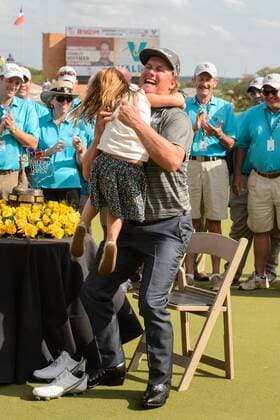 24 Apr 2016: Charley Hoffman after the final round of the Valero Texas Open at the TPC San Antonio Oaks Course in San Antonio, TX. (Photo by Daniel Dunn Icon Sportswire) GOLF: APR 24 PGA Golf Herren - Valero Texas Open - Final Round Icon16042450 EDITORIAL USE ONLY