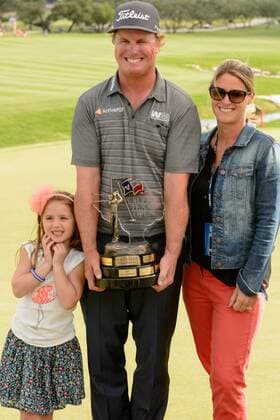 24 Apr 2016: Charley Hoffman after the final round of the Valero Texas Open at the TPC San Antonio Oaks Course in San Antonio, TX. (Photo by Daniel Dunn Icon Sportswire) GOLF: APR 24 PGA Golf Herren - Valero Texas Open - Final Round Icon16042453 EDITORIAL USE ONLY