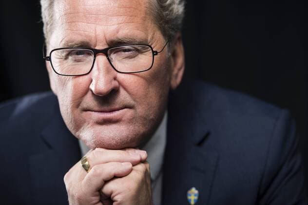 160426 Sveriges förbundskapten Erik Hamren poserar för ett porträtt under en fotografering den 26 april 2016 i Stockholm.  Copyright: JOHANNAxLUNDBERG BB160426JL019