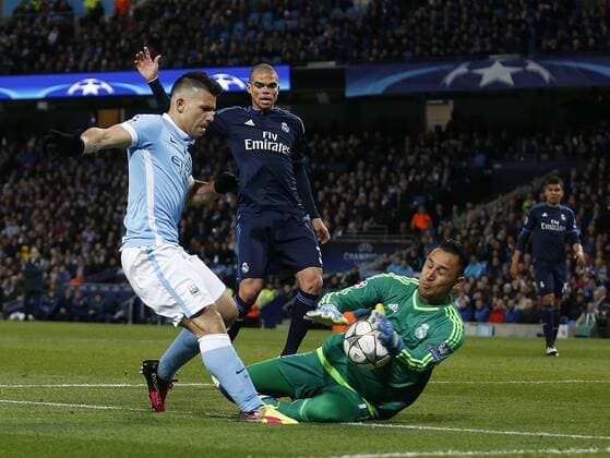 Keylor Navas of Real Madrid saves from Sergio Aguero of Manchester City during the UEFA Champions League Semi Final match at Etihad Stadium. Photo credit should read: Simon Bellis Sportimage EDITORIAL USE ONLY. No use with unauthorised audio, video, data, fixture lists, club league logos or live services. Online in-match use limited to 120 images, no video emulation. No use in betting, games or single club league player publications.