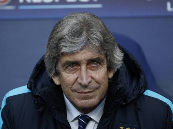 26.04.2016. The Etihad, Manchester, England. UEFA Champions League. Manchester City versus Real Madrid. Manchester City manager Manuel Pellegri in the technical area before the kick off. xAlanxMartinx  ActionPlus11731085