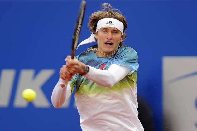Bilder des Tages - SPORT Alexander (Sascha) ZVEREV (GER),Aktion,Einzelbild,angeschnittenes Einzelmotiv,Halbfigur,halbe Figur. Tennis BMW Open 2016 am 27.04.2016 in Muenchen.