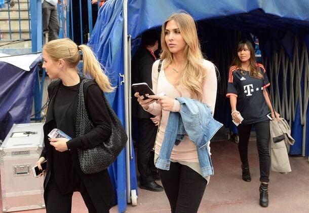 Madrid 27.04.2016, xjhx, Fussball Champions League, Atletico Madrid - FC Bayern München, emspor, v.l. Ann-Kathrin Broemmel, Freundin von Mario Goetze (FC Bayern Muenchen)