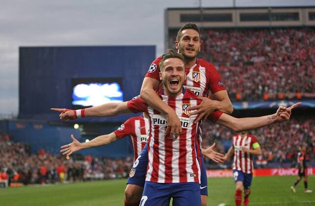 27.04.2016, Fussball UEFA Champions League 2015 2016, Halbfinale, Hinspiel, Atletico Madrid - FC Bayern München, im Estadio Vicente Calder—n, Madrid. Jubel v.l. Torschütze Saul Niguez (Atletico Madrid) und Koke (Atletico Madrid) zum Tor zum 1:0 