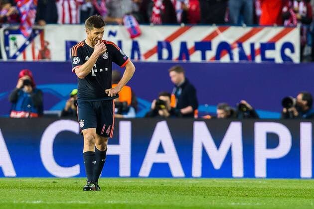 Bilder des Tages - SPORT Mittwoch 27.04.2016, Champions League - Halbfinale, Hinspiel in Madrid, Saison 2015 2016, Atletico Madrid - FC Bayern Muenchen, 1:0, enttaeuscht, enttaeuschung, Xabi Alonso (FC Bayern 14) DeFodi507