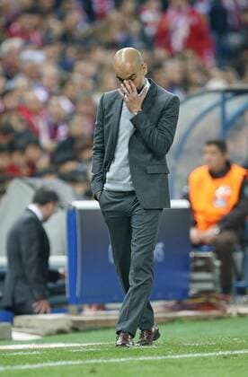 27.04.2016, Fussball UEFA Champions League 2015 2016, Halbfinale, Hinspiel, Atletico Madrid - FC Bayern München, im Estadio Vicente Calder—n, Madrid. Trainer Pep Guardiola (Bayern München) enttäuscht 