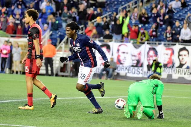 Wednesday, April 27, 2016: New England Revolution forward Femi Hollinger-Janzen (88) and Portland Timbers goalkeeper Jake Gleeson (90) both react to Hollinger-Janzen s (88) late second half game tying goal during the MLS Fussball Herren USA game between Portland Timbers and the New England Revolution held at Gillette Stadium in Foxborough Massachusetts. The Timbers and Revolution tied 1-1. MLS 2016: Timbers vs Revolution APR 27 - ZUMAc04_