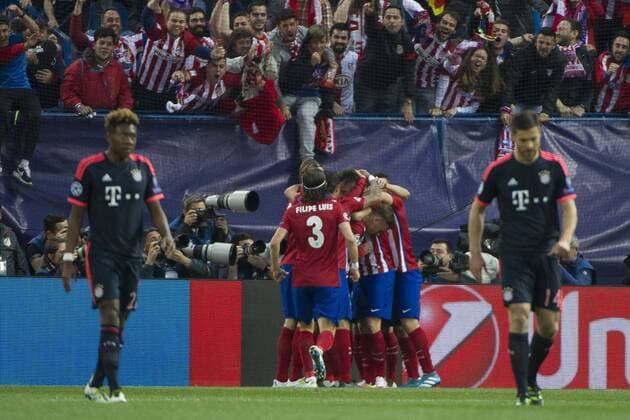 Torjubel mit Torschütze Saul Niguez nach dem 1:0 für Atletico beim Champions League Halbfinal Hinspiel Atletico Madrid vs. Bayern München im Vicente-Calderon-Stadion. Madrid, 27.04.2016 Foto:xDyDxFotografosx xFuturexImage