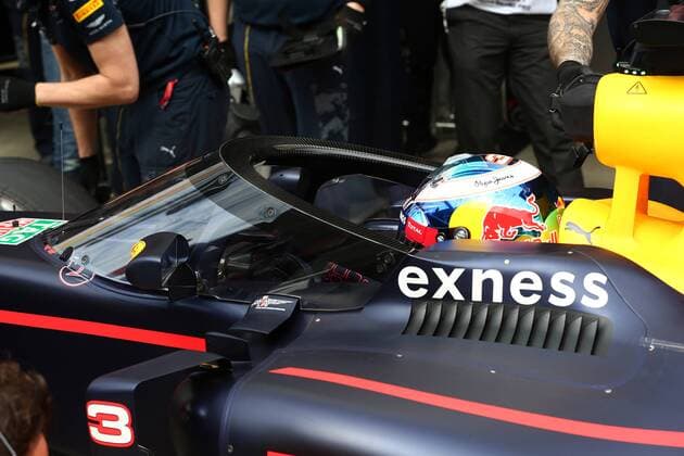 Russian Grand Prix, Sochi 29.04.2016 - Free Practice 1, Daniel Ricciardo (AUS) Red Bull Racing RB12 with Aeroscreen. 