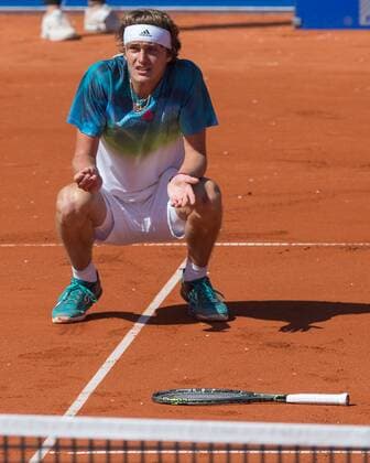 Alexander Zverev (GER) aergert sich ueber einen Ballabdruck,Emotion,Aerger,Frust, Tennis - BMW Open2016 - ATP Tennis Herren - MTTC Iphitos - Munich - - Germany - 30 April 2016.