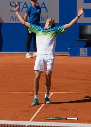 Alexander Zverev (GER) aergert sich ueber einen Ballabdruck,Emotion,Aerger,Frust, Tennis - BMW Open2016 - ATP Tennis Herren - MTTC Iphitos - Munich - - Germany - 30 April 2016.
