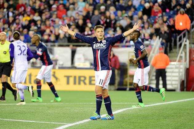 Saturday, April 30, 2016: New England Revolution midfielder Kelyn Rowe (11) questions the sideline official during the MLS Fussball Herren USA game between Orlando City SC and the New England Revolution held at Gillette Stadium in Foxborough Massachusetts. MLS 2016: Orlando vs Revolution APR 30 - ZUMAc04_
