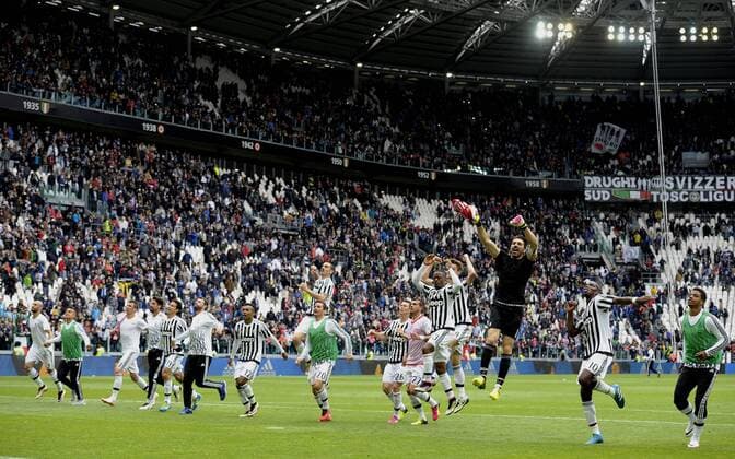Juventus players celebrate a the end of the match. Esultanza Juventus. Patrice Evra, Gianluigi Buffon, Paul Pogba Football Serie A 2015 2016 ITA Juventus Turin - FC Carpi filippoxalfero