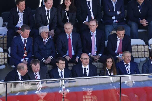 Motorsports: FIA Formula One World Championship WM Weltmeisterschaft 2016, Grand Prix of Russia, Bernie Ecclestone, Vladimir Putin xHOCHxZWEIx