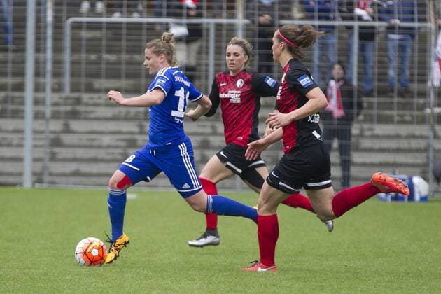 Freiburg Dominika Skorvankova (SC Sand) am Ball SC Freiburg vs SC Sand , Fussball, Allianz Frauen-Bundesliga 2015 2016, 01.05.2016 , Copyright: Fleig Eibner-Pressefoto EP_DFG