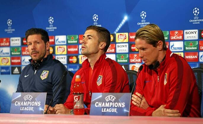Simeone, Gabi and Fernando Torres give a press conference PK Pressekonferenz in Munich before the Champions League semifinals match between Atletico Madrid and Bayern. xPABLOxMORENOxARRIEROx 