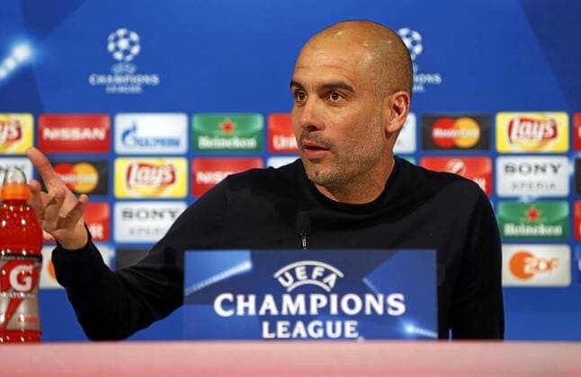 Pep Guardiola, Javi Martinez and Manuel Neuer (FC Bayern Munich) at press conference PK Pressekonferenz before the Champions League match between Bayern and Atletico Madrid. xPABLOxMORENOxARRIEROx 