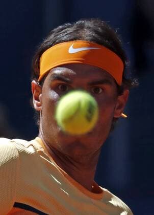 Spanish tennis player Rafael Nadal returns the ball to Russian Andrey Kuznetsov during their Mutua Madrid Open tennis tournament second round match at the Caja Magica Tennis Center in Madrid, Spain, 03 May 2016. The Mutua Madrid Open runs from 29 April until 08 May 2016. RAFAEL NADAL VS ANDREY KUZNETSOV !ACHTUNG: NUR REDAKTIONELLE NUTZUNG!  GRA256 20160503-635978911575290486