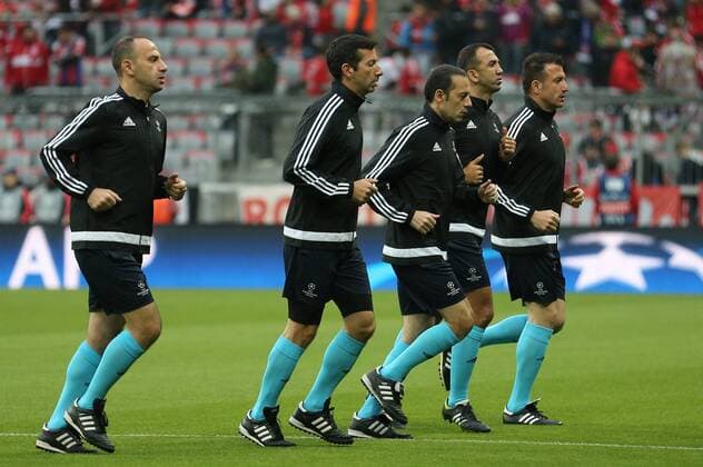 SOCCER - CL, Bayern vs Atletico MUNICH,GERMANY,03.MAY.16 - SOCCER - UEFA Champions League, semifinal, FC Bayern Muenchen vs Atletico Madrid. Image shows the referees during warm-up. GEPAxpictures xThomasxBachun