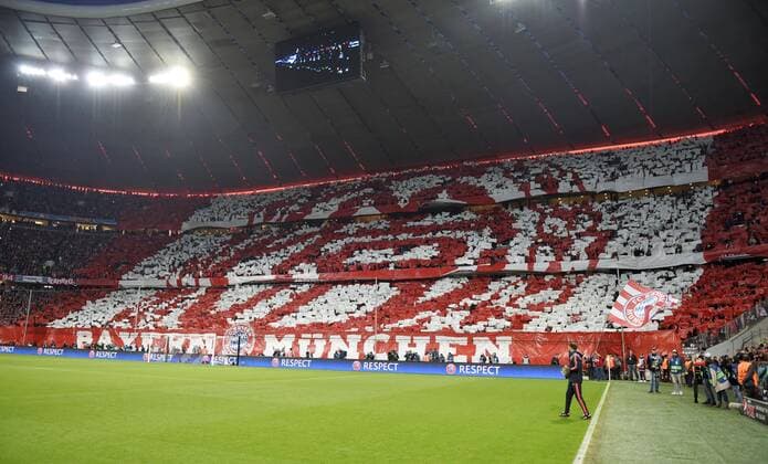 03.05.2016, Fussball UEFA Champions League 2015 2016, Halbfinale, Rückspiel, FC Bayern München - Atletico Madrid, in der Allianz-Arena München, Fanchoreografie der Bayernfans. 