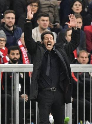 Trainer Coach Diego Simeone Atletico Madrid am Spielfeldrand Gestik, Geste FC Bayern München FCB vs Atletico Madrid UEFA Champions-League CL Halbfinale Rückspiel Saison 2015 2016 München Allianz Arena 03.05.2016 FC Bayern München FCB vs Atletico Madrid