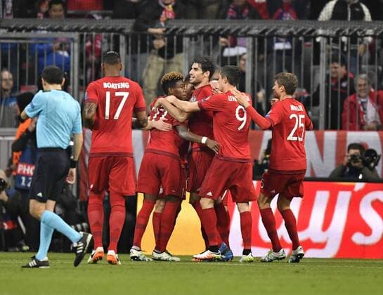 TOR zum 1:0 durch Xabi Xabier Olano Alonso FC Bayern München abgefälscht gegen Torwart Jan Oblak Atletico Madrid Torjubel FC Bayern München FCB vs Atletico Madrid UEFA Champions-League CL Halbfinale Rückspiel Saison 2015 2016 München Allianz Arena 03.05.2016 FC Bayern München FCB vs Atletico Madrid