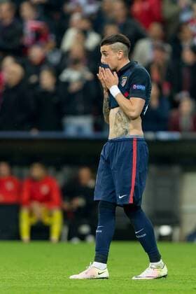 Dienstag. 03.05.2016, Champions League - Halbfinale, Rueckspiel in Muenchen, Saison 2015 2016, FC Bayern Muenchen - Atletico Madrid, v-l Jose Maria Gimenez (Atletico) DeFodi507