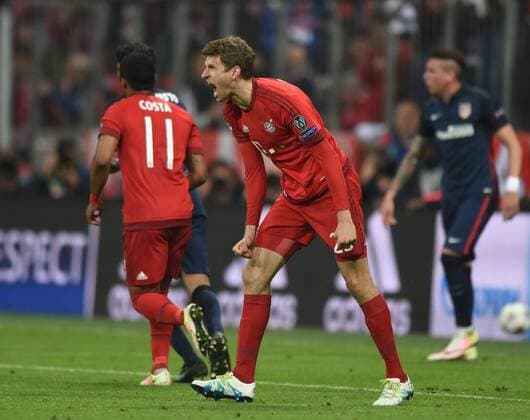 Championsleague Halbfinale: FC Bayern München - Atletico Madrid 03.05.2016. Thomas Müller (FCB) ärgert sich nach seinem verschossenem Elfmeter HM