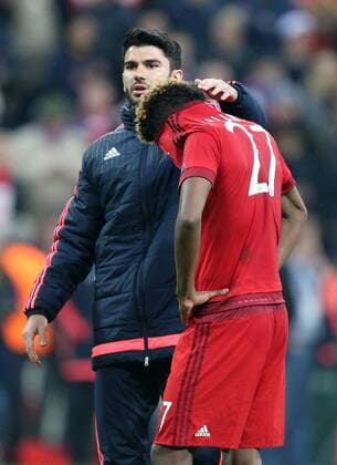 SOCCER - CL, Bayern vs Atletico MUNICH,GERMANY,03.MAY.16 - SOCCER - UEFA Champions League, semifinal, FC Bayern Muenchen vs Atletico Madrid. Image shows the disappointment of David Alaba (Bayern). GEPAxpictures xThomasxBachun