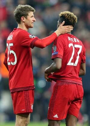 SOCCER - CL, Bayern vs Atletico MUNICH,GERMANY,03.MAY.16 - SOCCER - UEFA Champions League, semifinal, FC Bayern Muenchen vs Atletico Madrid. Image shows the disappointment of Thomas Mueller and David Alaba (Bayern). GEPAxpictures xThomasxBachun