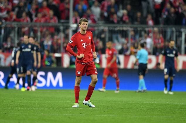 FUSSBALL CHAMPIONS LEAGUE SAISON 2015 2016 HALBFINALE RUECKSPIEL FC Bayern Muenchen - Atletico Madrid 03.05.2016 Thomas Mueller ( FC Bayern Muenchen) ist nach dem 1:1 enttaeuscht 