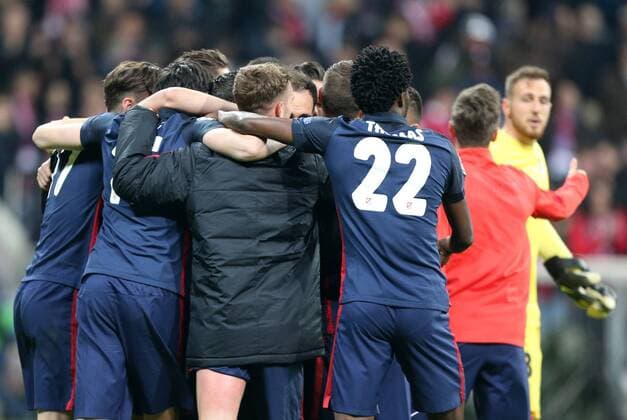 SOCCER - CL, Bayern vs Atletico MUNICH,GERMANY,03.MAY.16 - SOCCER - UEFA Champions League, semifinal, FC Bayern Muenchen vs Atletico Madrid. Image shows the rejoicing of Atletico Madrid. GEPAxpictures xThomasxBachun