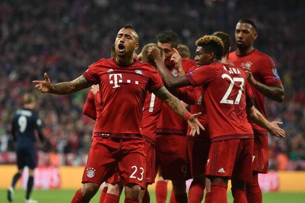 FUSSBALL CHAMPIONS LEAGUE SAISON 2015 2016 HALBFINALE RUECKSPIEL FC Bayern Muenchen - Atletico Madrid 03.05.2016 Arturo Vidal (FC Bayern Muenchen) emotional 