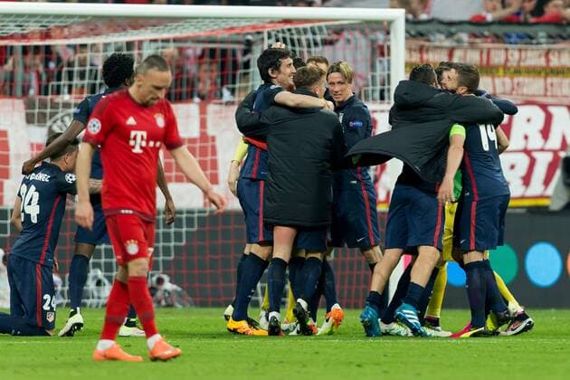 Dienstag. 03.05.2016, Champions League - Halbfinale, Rueckspiel in Muenchen, Saison 2015 2016, FC Bayern Muenchen - Atletico Madrid, die spieler Atletico jubeln nach dem spiel DeFodi507