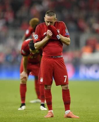 03.05.2016, Fussball UEFA Champions League 2015 2016, Halbfinale, Rückspiel, FC Bayern München - Atletico Madrid, in der Allianz-Arena München, v.li: Frust bei Franck Ribery (FC Bayern München) nach dem Ausscheiden. 
