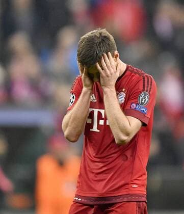 Enttäuaschung bei Xabi Xabier Olano Alonso FC Bayern München FC Bayern München FCB vs Atletico Madrid UEFA Champions-League CL Halbfinale Rückspiel Saison 2015 2016 München Allianz Arena 03.05.2016 FC Bayern München FCB vs Atletico Madrid