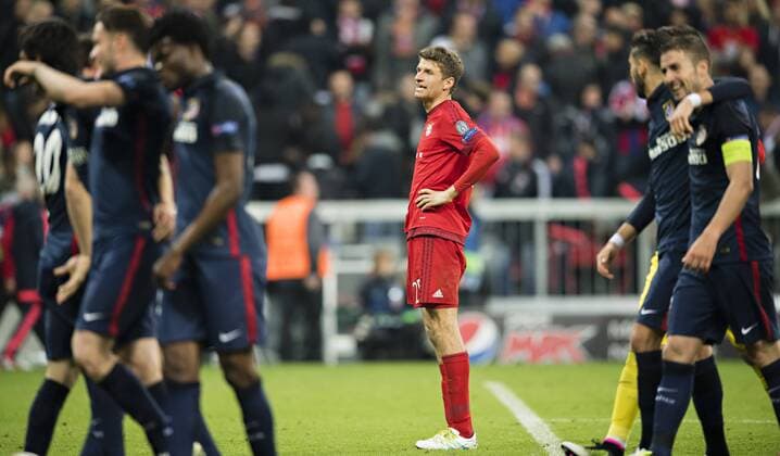 München, 03.05.2016, Allianz Arena Thomas Müller (FCB) enttäuscht FC Bayern München vs. Atletico Madrid mm