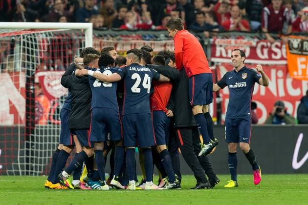 Dienstag. 03.05.2016, Champions League - Halbfinale, Rueckspiel in Muenchen, Saison 2015 2016, FC Bayern Muenchen - Atletico Madrid, die spieler Atletico jubeln nach dem spiel DeFodi507