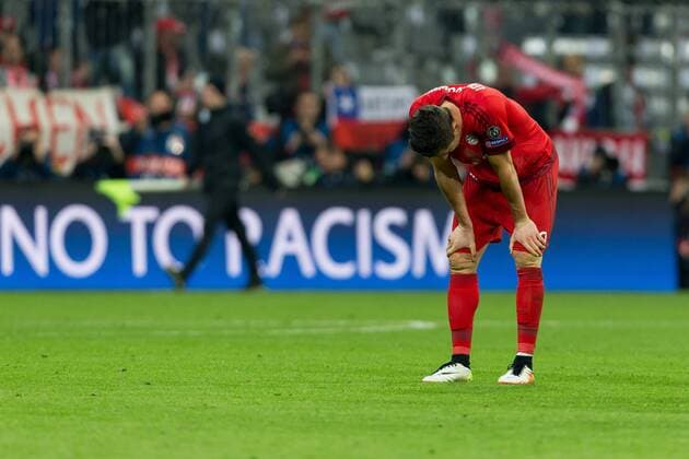 Dienstag. 03.05.2016, Champions League - Halbfinale, Rueckspiel in Muenchen, Saison 2015 2016, FC Bayern Muenchen - Atletico Madrid, Robert LEWANDOWSKI (FCB) enttaeuscht DeFodi507