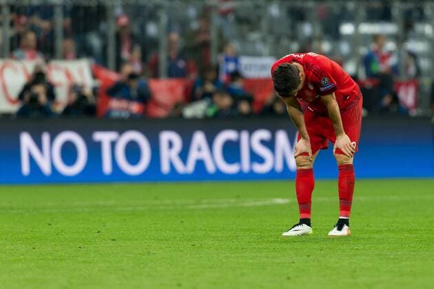 Dienstag. 03.05.2016, Champions League - Halbfinale, Rueckspiel in Muenchen, Saison 2015 2016, FC Bayern Muenchen - Atletico Madrid, Robert LEWANDOWSKI (FCB) enttaeuscht DeFodi507