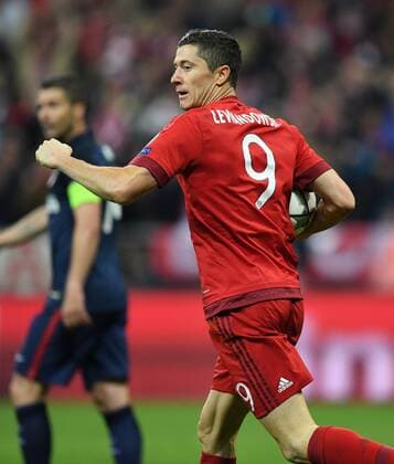 FUSSBALL CHAMPIONS LEAGUE SAISON 2015 2016 HALBFINALE RUECKSPIEL FC Bayern Muenchen - Atletico Madrid 03.05.2016 Robert Lewandowski (FC Bayern Muenchen) jubelt nach dem 2:1 