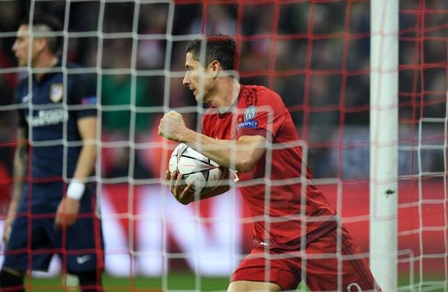 FUSSBALL CHAMPIONS LEAGUE SAISON 2015 2016 HALBFINALE RUECKSPIEL FC Bayern Muenchen - Atletico Madrid 03.05.2016 Robert Lewandowski (FC Bayern Muenchen) jubelt nach dem 2:1 
