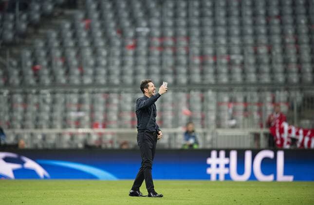 München, 03.05.2016, Allianz Arena Schlussjubel: Trainer Diego Simeone (Atletico) FC Bayern München vs. Atletico Madrid mm