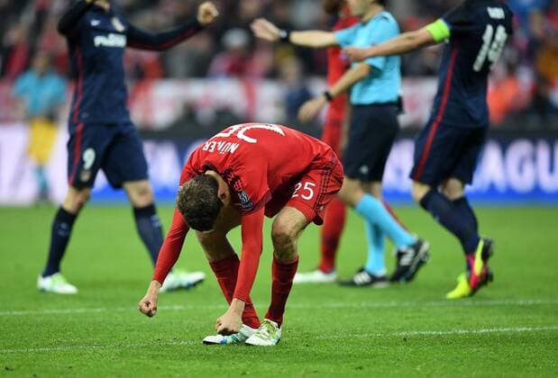 FUSSBALL CHAMPIONS LEAGUE SAISON 2015 2016 HALBFINALE RUECKSPIEL FC Bayern Muenchen - Atletico Madrid 03.05.2016 Thomas Mueller (FC Bayern Muenchen) ist nach dem Abpfiff enttaeuscht 